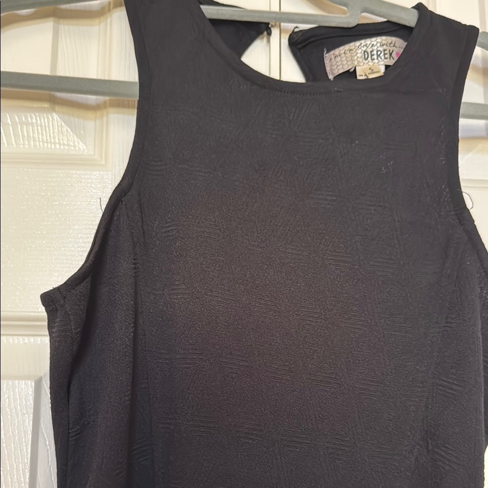Black Sleeveless Dress